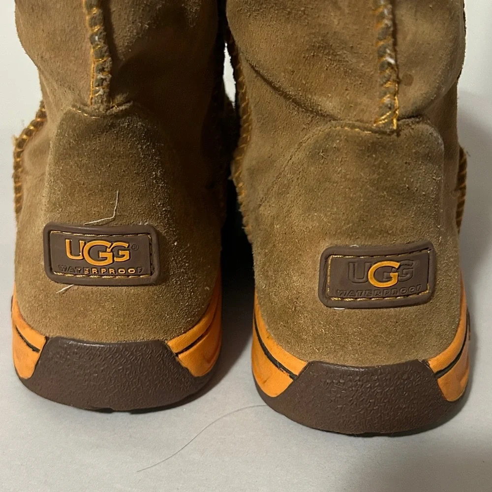 UGG‎ Brown Ankle Boots with Orange Trim